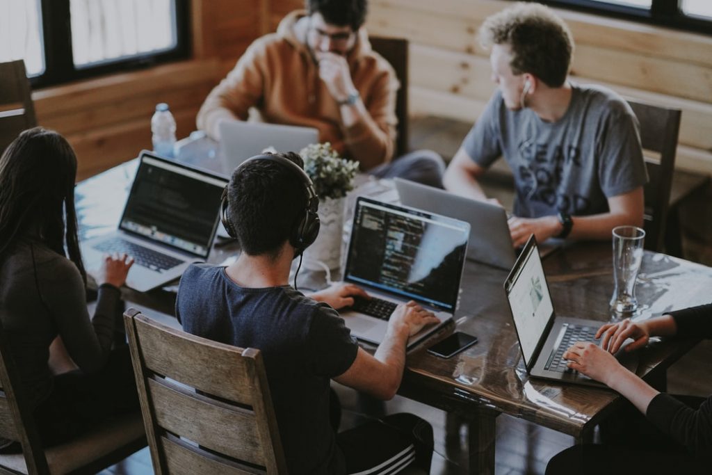 The Diff Between Web Designer and Web Developer 3 The Diff Between Web Designer and Web Developer 1