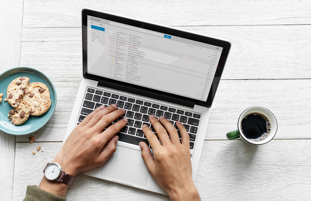How to Change Email on LinkedIn in 5 Simple Steps 4 How to Change Email on LinkedIn in 5 Simple Steps 3