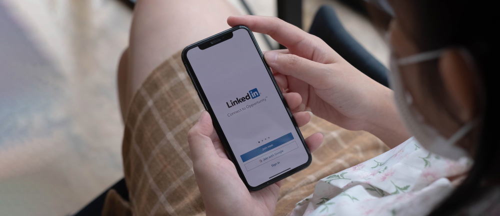 How to Connect with Someone on LinkedIn