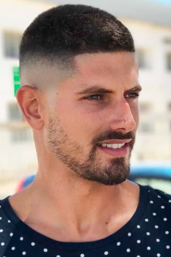 What are some types of hairstyles that suit a male with an oval face w