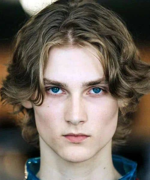 Best Trending Oval Face Hairstyle For Men 6