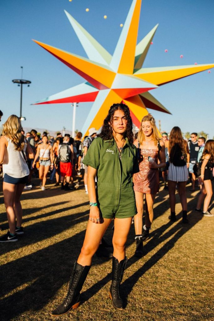 What to Wear to a Music Festival: Your Ultimate Style Guide 3