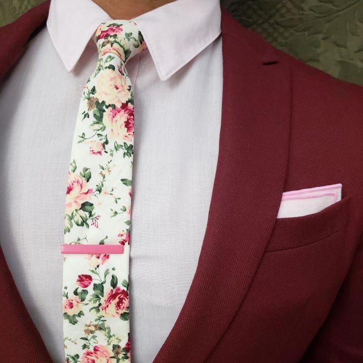 What to Wear to a Spring Wedding as a Guest 6